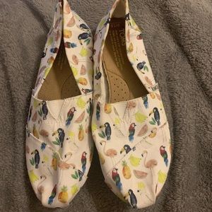 Toms slip on shoes
